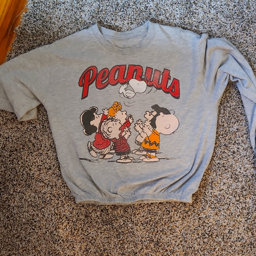 Peanuts small crop top